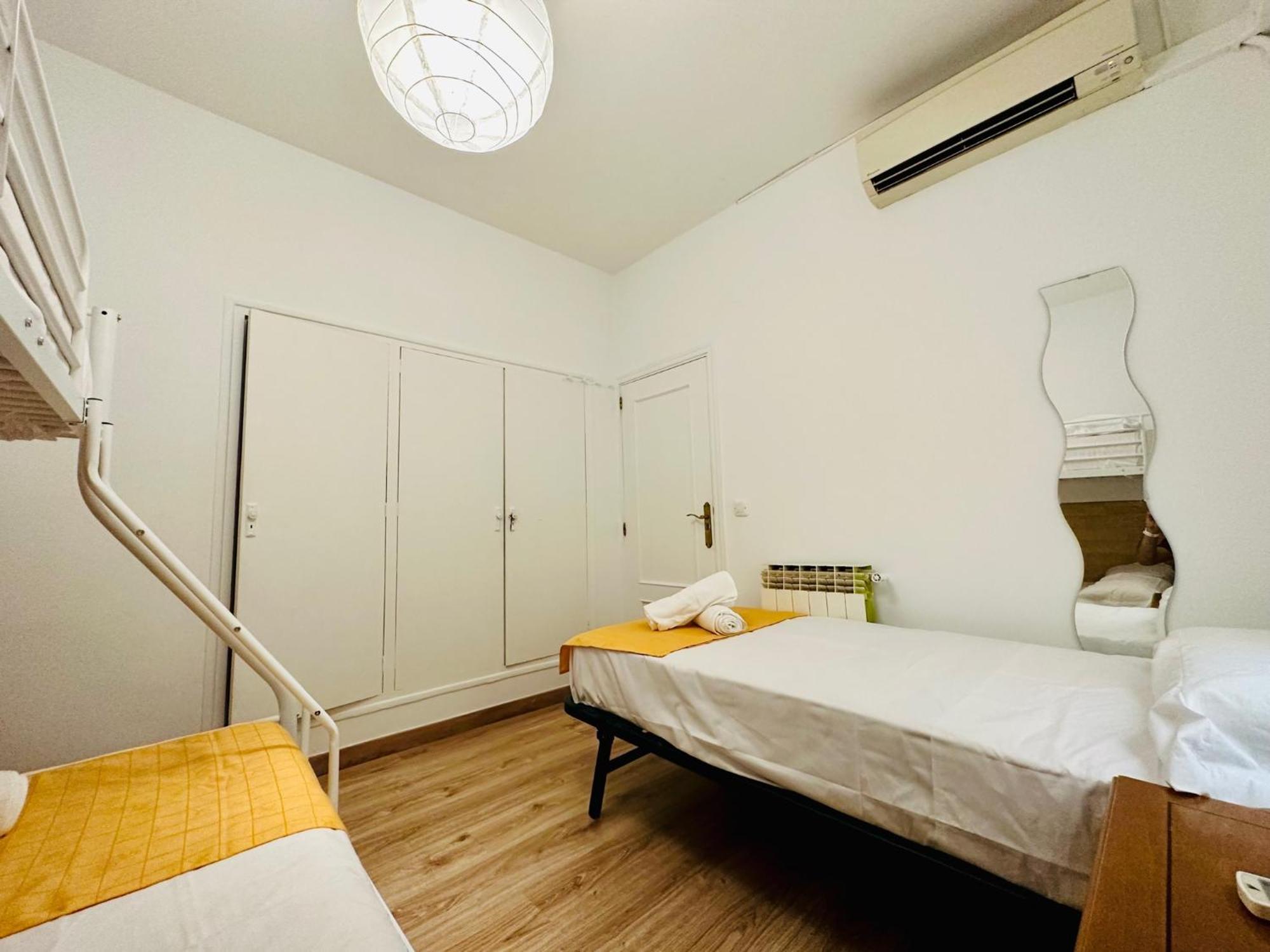 Punta Me Rooms In Madrid Downtown Exteriör bild