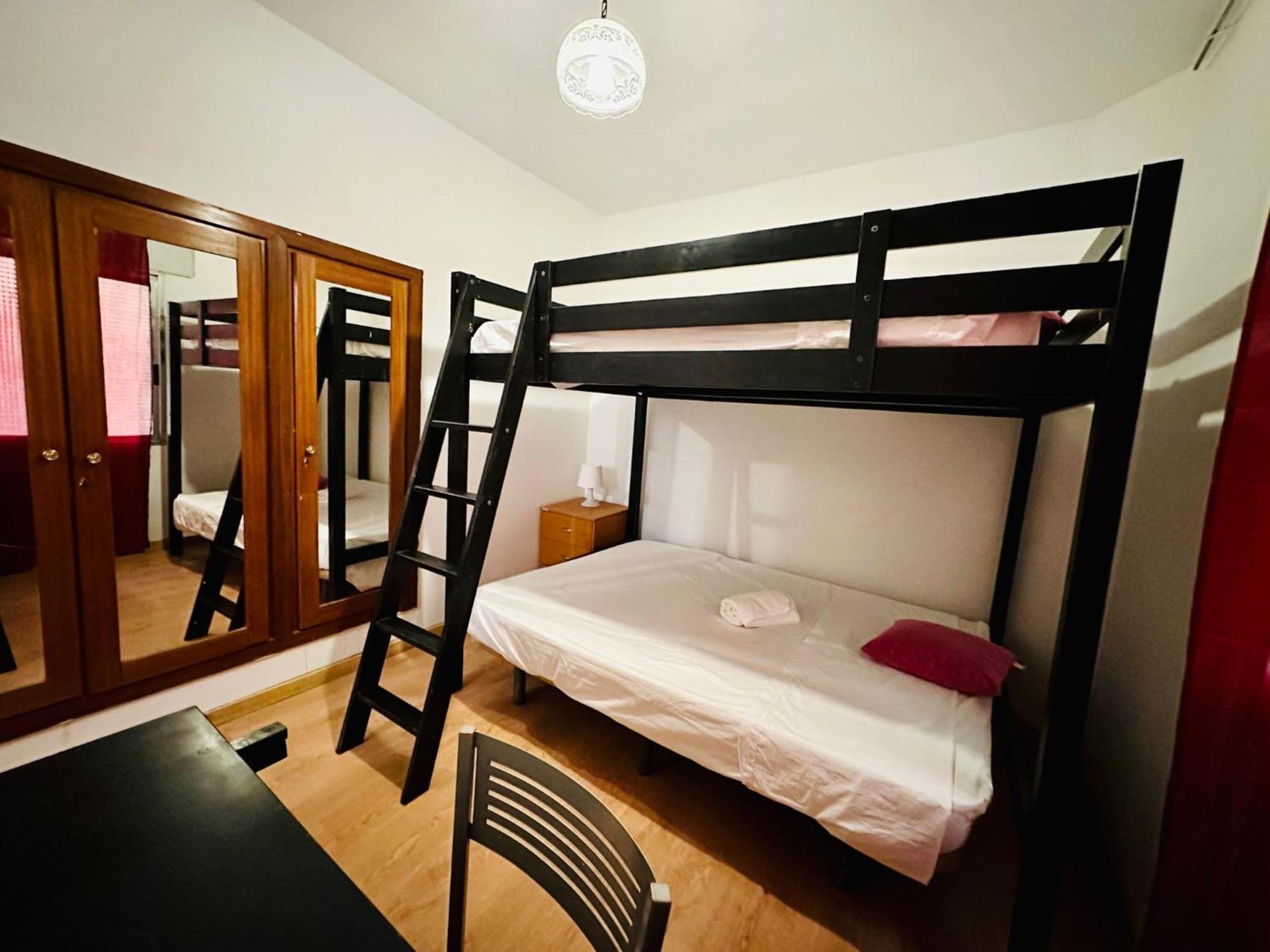 Punta Me Rooms In Madrid Downtown Exteriör bild