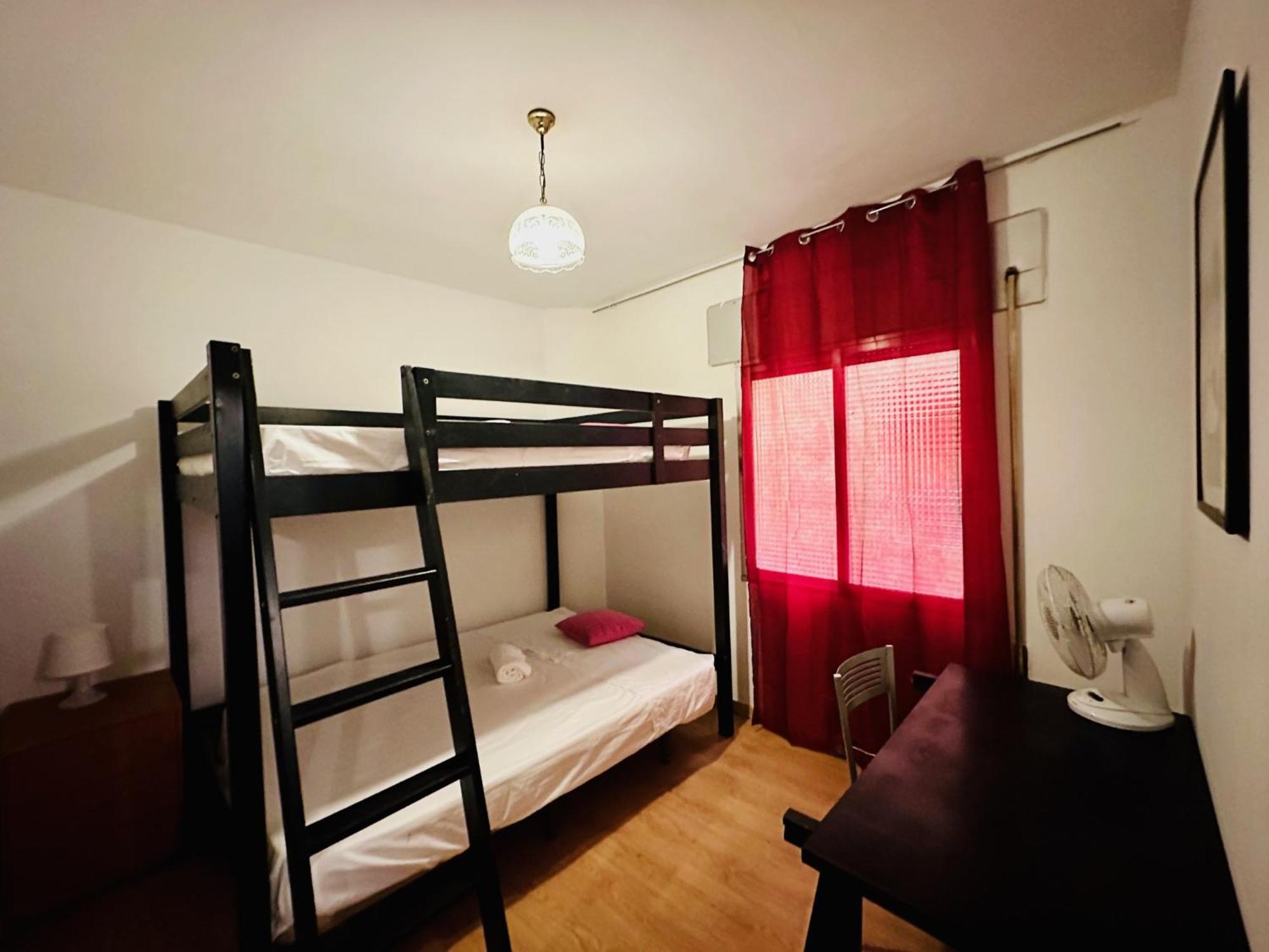 Punta Me Rooms In Madrid Downtown Exteriör bild